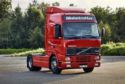 Teminis nuotrauka: Volvo vilkikas
