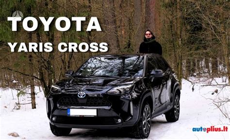 Teminė nuotrauka: sugadintas Toyota automobilis