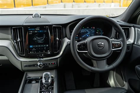 Volvo XC60 2013 interjero nuotrauka su pavaizduotais mygtukais