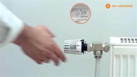 Iliustracija: teisingas termostatinio ventilio montavimas ant radiatoriaus.