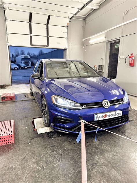 Automobilių variklio schemos su EGR ir DPF sistemomis infografika