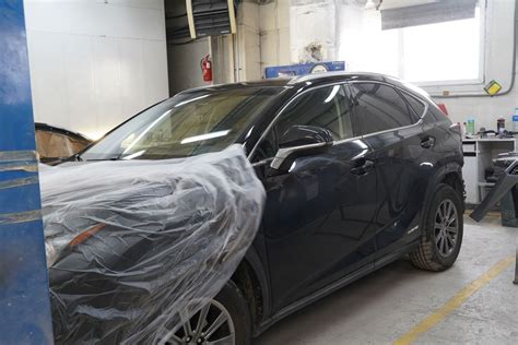 Tematinė nuotrauka: Automobilio kėbulo paruošimas dažymui autoservise