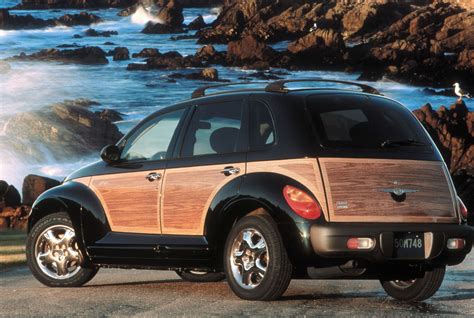 Teminis Chrysler PT Cruiser automobilio nuotrauka su išskirtiniu retro dizainu