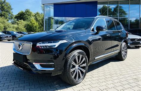 Volvo XC90 B5 AWD Mild Hybrid automobilio eksterjero nuotrauka