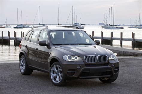 BMW X5 E70 modelio iliustracija