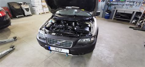 Volvo XC70 važiuoklės apžiūra servise