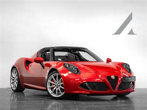 Alfa Romeo 4C Spider kabrioleto vaizdas