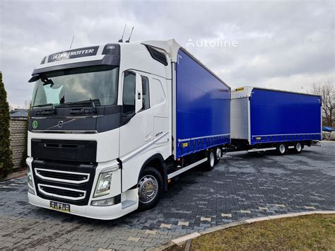 Volvo FH serijos sunkvežimio nuotrauka su priekaba