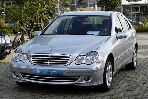 Teminis Mercedes-Benz W203 modelio (2004-2007 m. facelift) nuotrauka