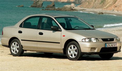 Mazda 323 VII F 1.8 GLX 1999 metų modelio išorės nuotrauka