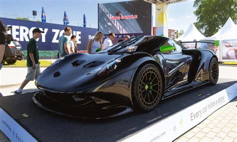 Vizualizacija lietuviško superautomobilio 