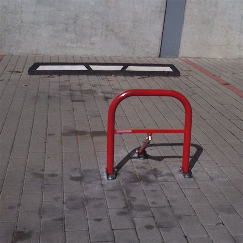 automobilio apgadinimas stovėjimo aikštelėje
