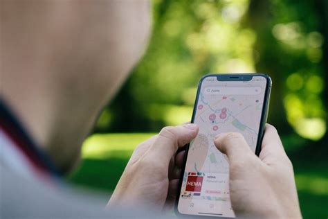 Ekranvaizdis, rodantis „Waze“ programėlės informaciją apie eismo įvykius.