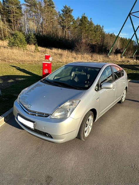 Toyota Prius II (2006 m.) išorės dizaino nuotrauka