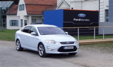 Ford Mondeo dizainas ir salono išplanavimas