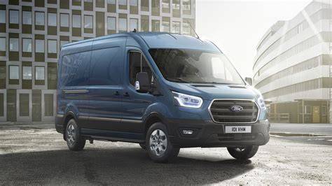 Ford Transit konfigūracijos ir naudojimo scenos