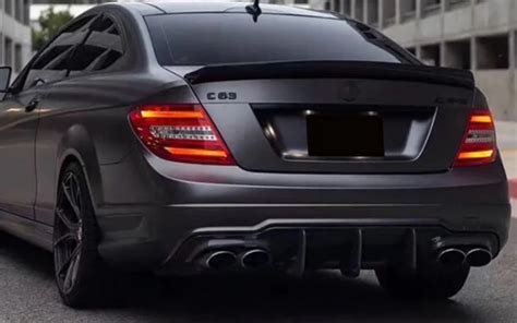 Mercedes-Benz C klasės (W204) išorės ir interjero dizainas