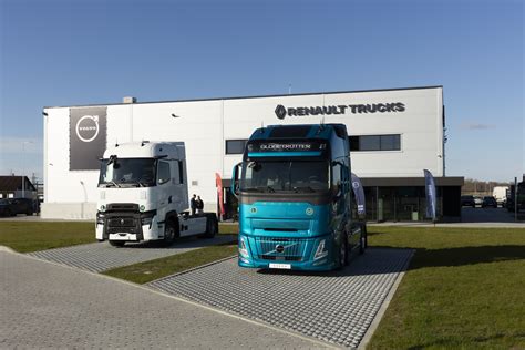 „Volvo Trucks“ sunkvežimių centras Klaipėdoje (nuotrauka)