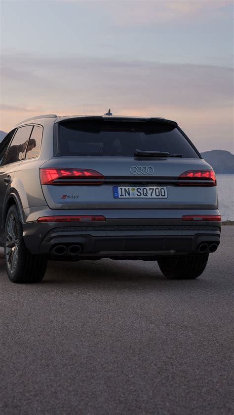 Audi SQ7 dinamiškas dizainas ir važiavimo našumas