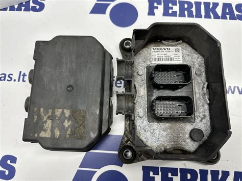 Įvairių Volvo valdymo blokų pavyzdžiai