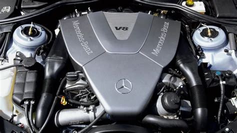Mercedes-Benz S400 CDI W220 variklio skyrius