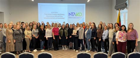 Meistrai, dalyvaujantys kvalifikacijos kėlimo mokymuose
