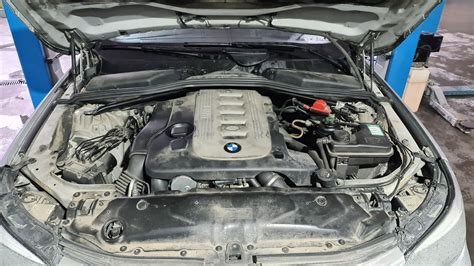 BMW E60 variklio skyrius