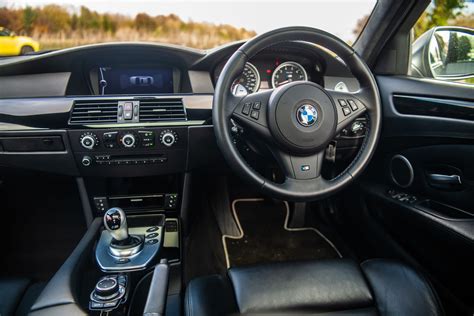 BMW E60 interjero dizainas