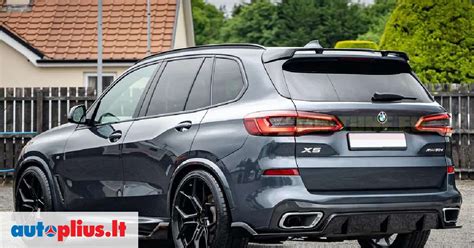 avarija su apvirtusiu BMW X5 ant žvyrkelio