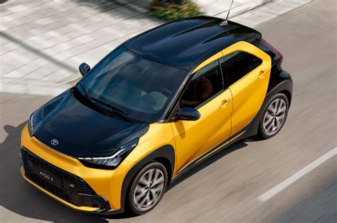 Toyota Aygo interjero nuotrauka su multimedijos ekranu ir valdymu