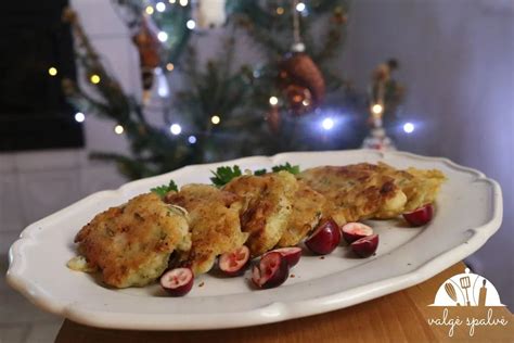 Tradicinis Sardinijos patiekalas: Seadas desertas