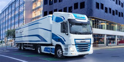 DAF CF Hybrid vilkikas (DAF nuotrauka)