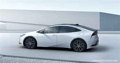 Tematinė iliustracija: Toyota Prius naujausių kartų modelis