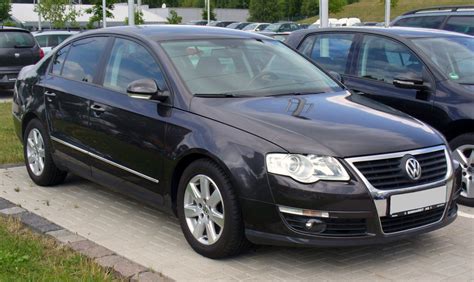 Volkswagen Passat B6 interjero su oro kondicionieriaus valdymo ratukais nuotrauka
