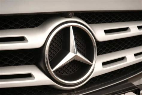 Mercedes-Benz istorijos faktai ir logotipas