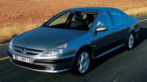 Teminė nuotrauka: Peugeot 607 interjeras su akcentu į ventiliacijos sistemą