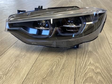 Halogeniniai žibintai BMW F40 1 serijos modelyje