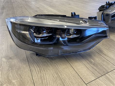 BMW Adaptive LED priekiniai žibintai G21 3 serijos modelyje