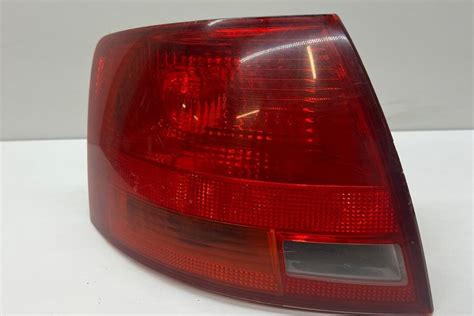 Audi A4 B7 galinis žibintas