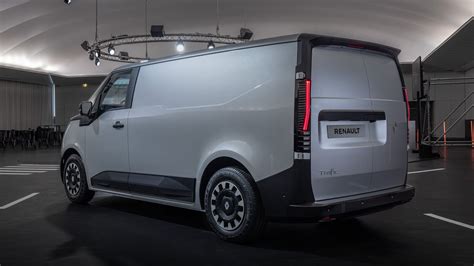 Tematinė nuotrauka su naujuoju Renault Trafic minivenu