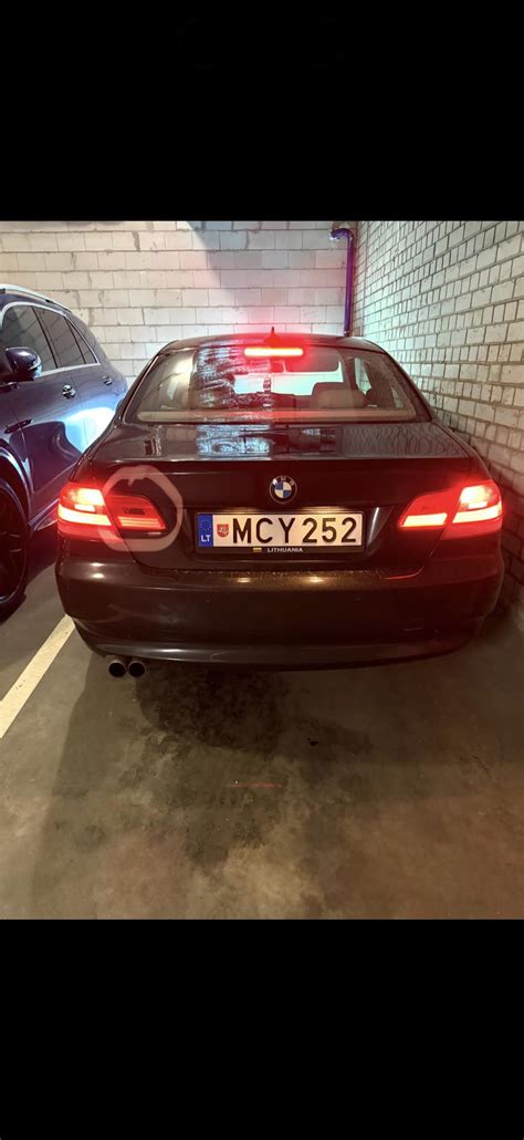 BMW E91 galinio žibinto montavimas