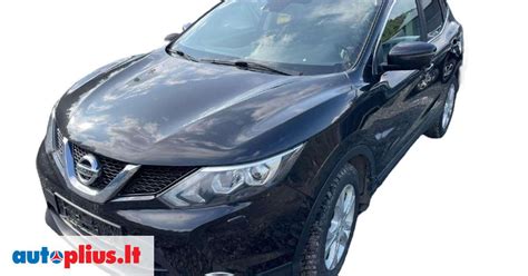 Nissan Qashqai priekinė dalis su atnaujintomis grotelėmis