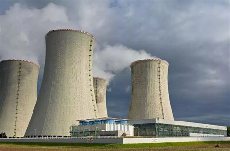 Atominės elektrinės valdymo pultas