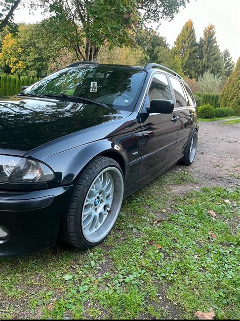 Informacinė schema apie skirtingų skersmenų (R15-R18) ratlankių pritaikymą Subaru automobiliams