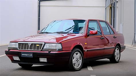 Reto Lancia Thema 8.32 universalo nuotrauka