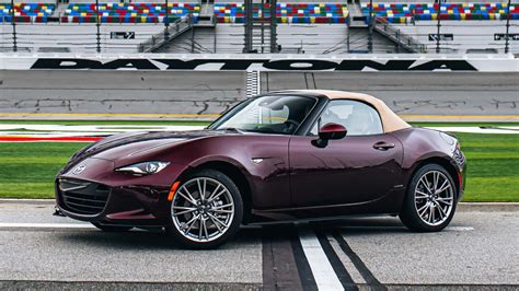 Mazda MX-5 automobilio nuotrauka