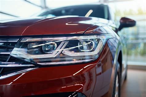Schema: Veiksniai, įtakojantys automobilio likutinę vertę