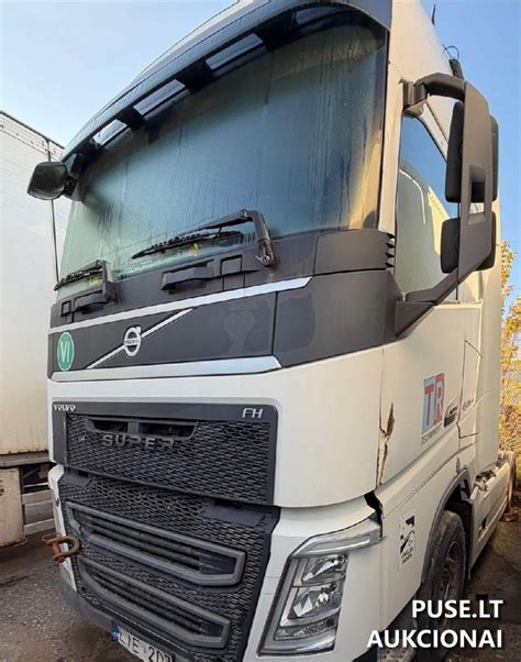 Teminis nuotrauka: Volvo rakteliai