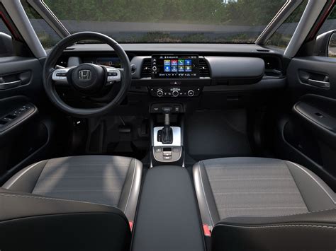 Interjero nuotrauka su įdiegtu Honda Connect ekranu