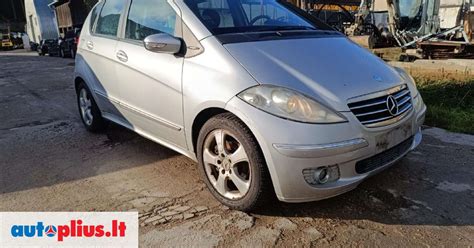 Originalių Mercedes-Benz dalių iliustracija, pabrėžianti kokybę